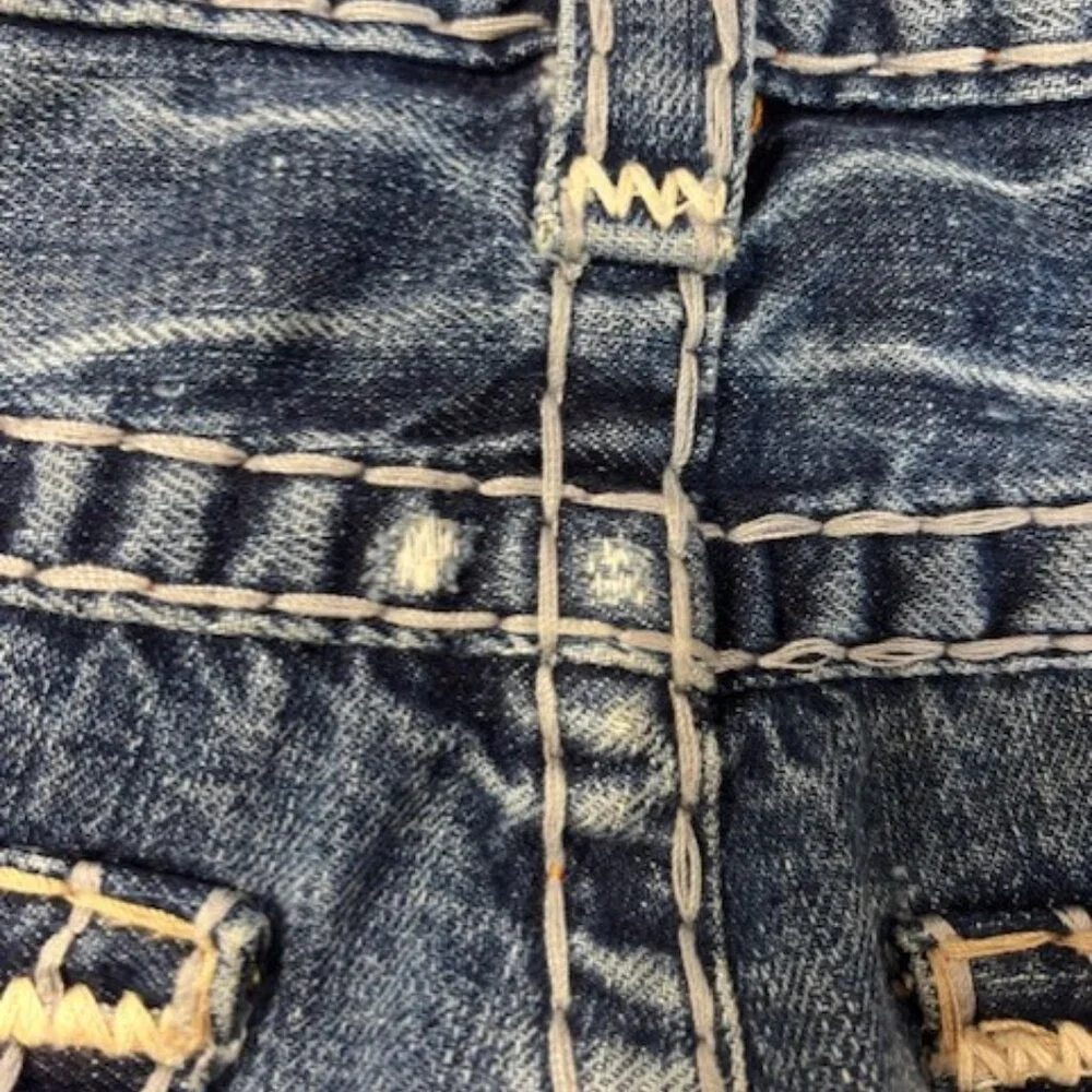 True Religion Cut Off Bermuda Denim Shorts Women's 29 Blue Flap Pocket Raw Hem